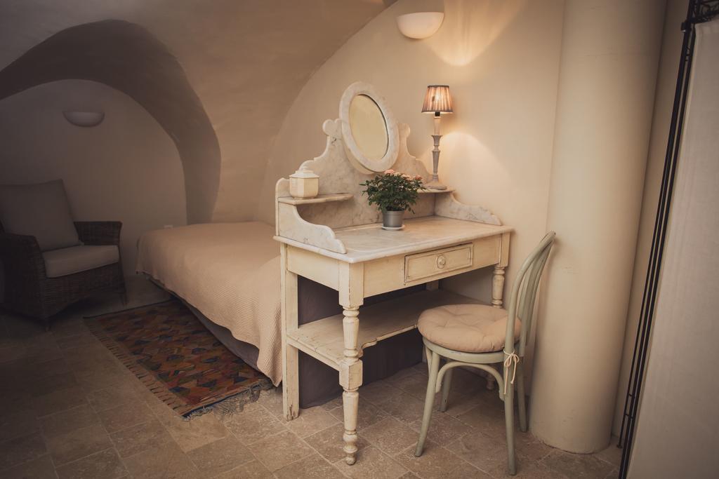 Ancienne Maison Des Gardes Lourmarin Exteriér fotografie